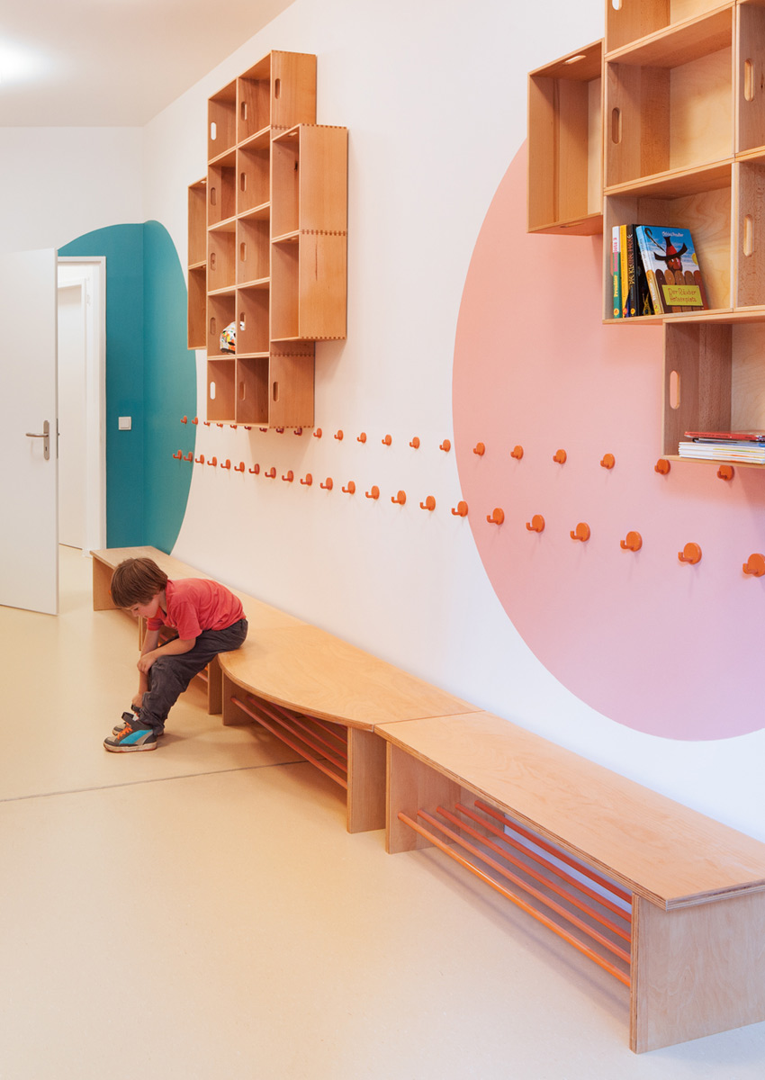 baukind | Kita hisa 1 – Garderobe 2 Kita Sinneswandel Berlin - Garderobe