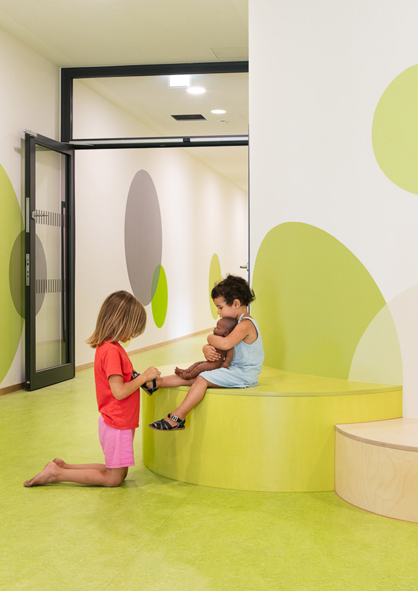 baukind – Research and Teaching Kindergarten Leipzig – Dressing aid