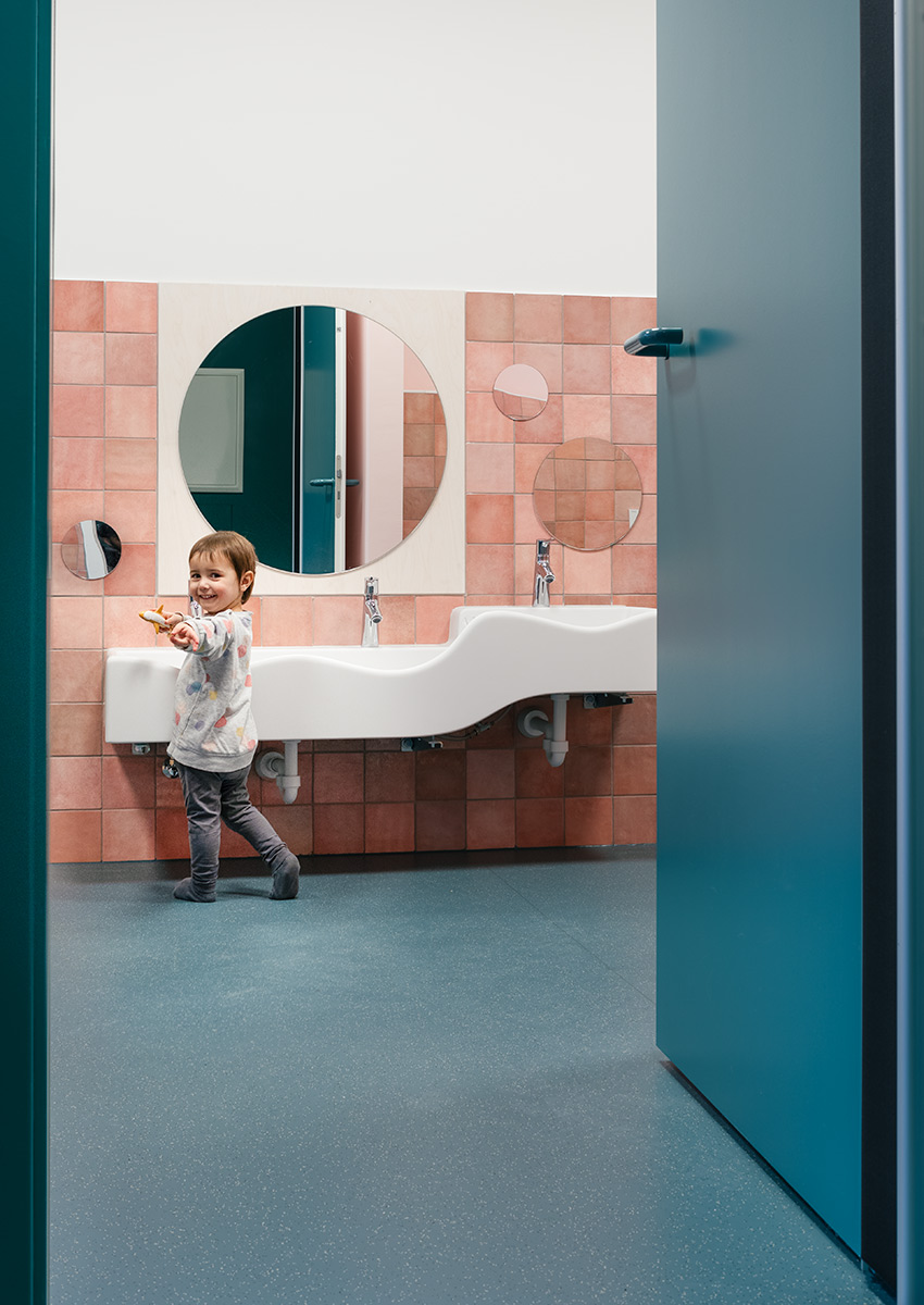 baukind – Daycare Centre Lenau Berlin – Kids bathroom